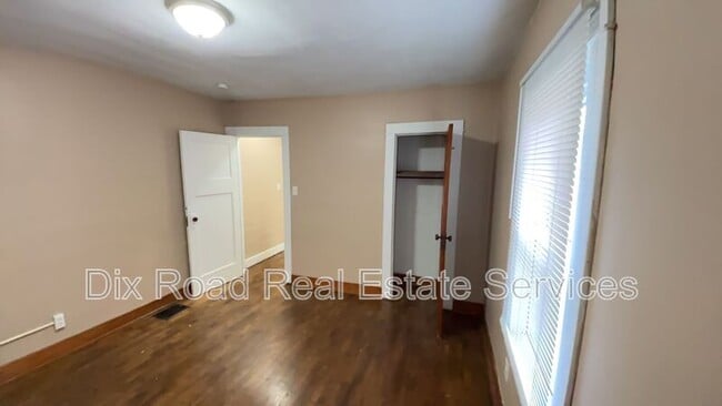 Building Photo - 1019 Burleigh Ave