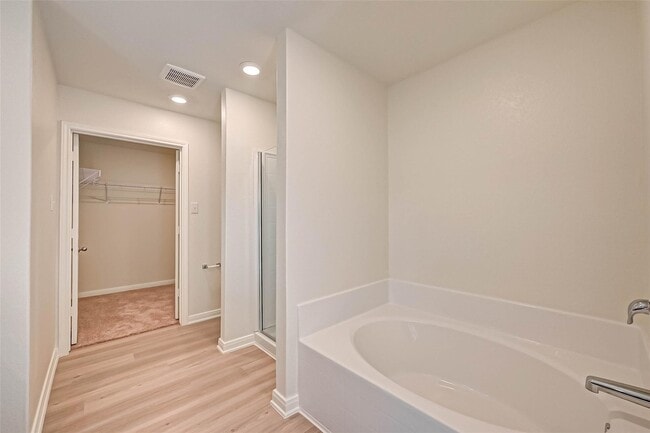 Building Photo - 20834 Solstice Point Dr