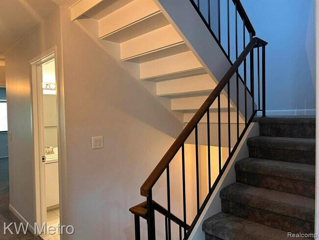 Building Photo - 6168 Palomino Ct