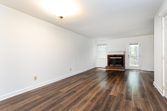 Building Photo - 5541 Kaplan Dr