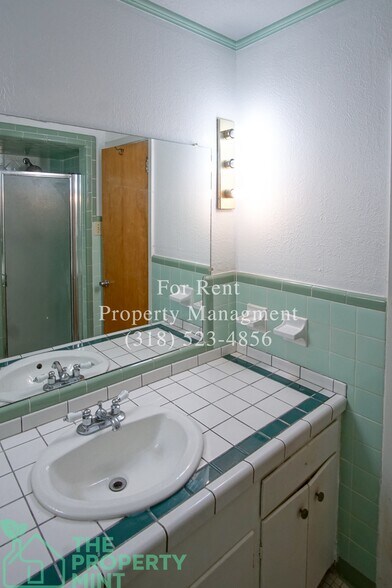 Building Photo - 2327 Whitney Dr