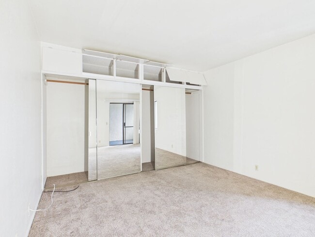 Building Photo - 1 bedroom Ocean Forest condo for rent