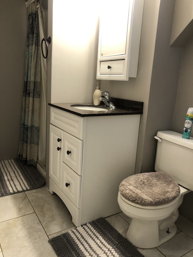 Bathroom with walk-in shower - 1327 S 10th St