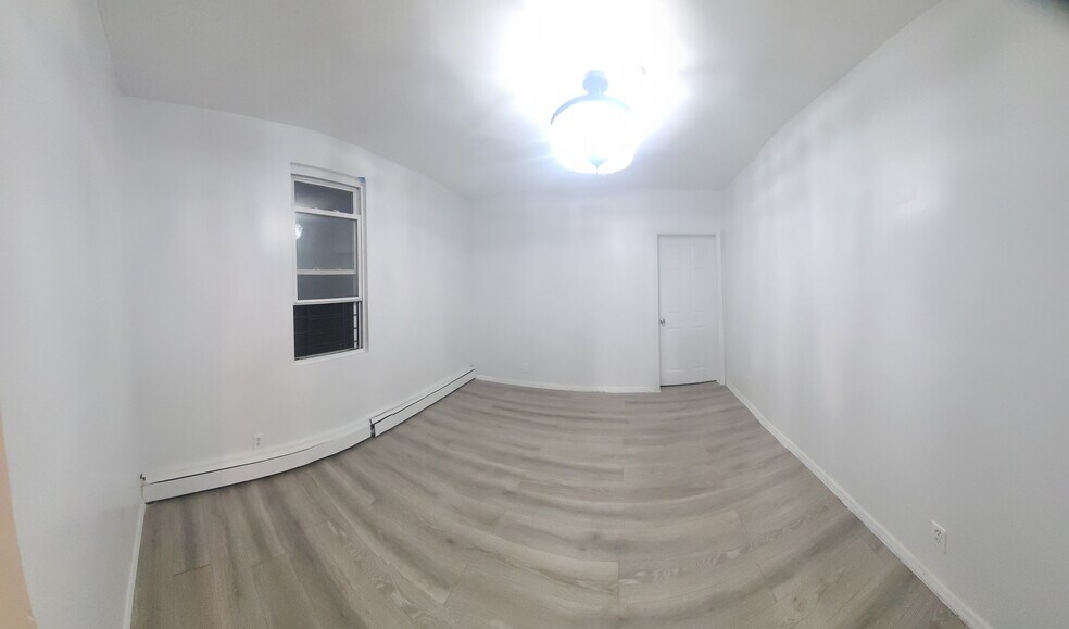 living room - 79 Davidson St