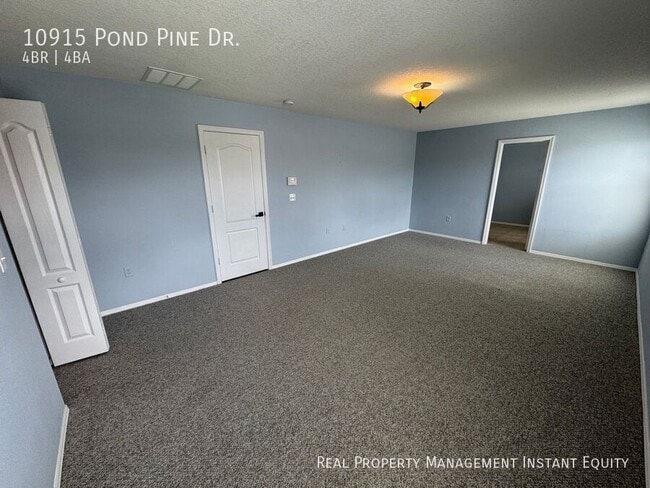 Building Photo - 10915 Pond Pine Dr