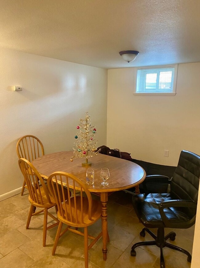 Building Photo - Available for 2026-2027 Fall Pre-Leasing! ...