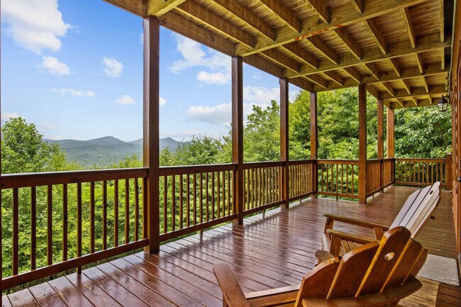 Building Photo - 121 Pontoosuc Dr