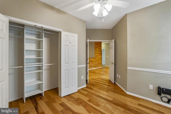 Building Photo - 1708 Lake Shore Crest Dr