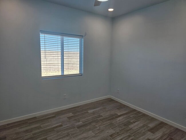 Building Photo - New San Luis AZ Rental with landscaping and fenced lot - 3 Bedrooms