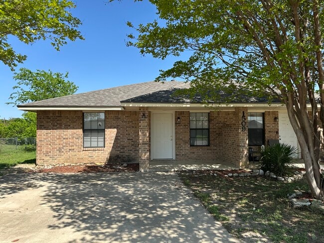 Primary Photo - 1509 Dakota Trace