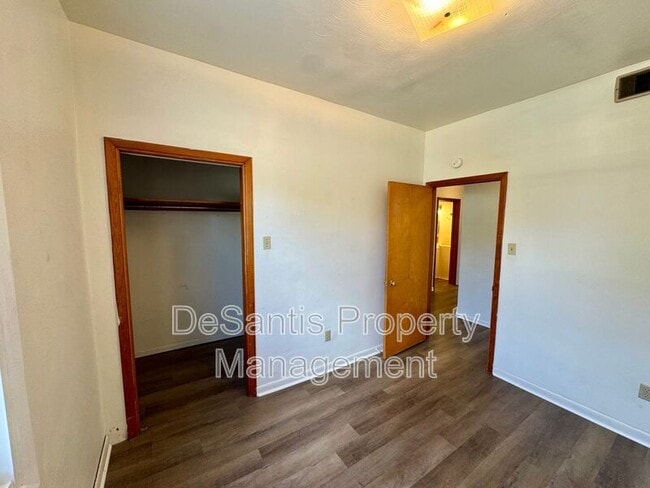Building Photo - 212 N Highland Ave