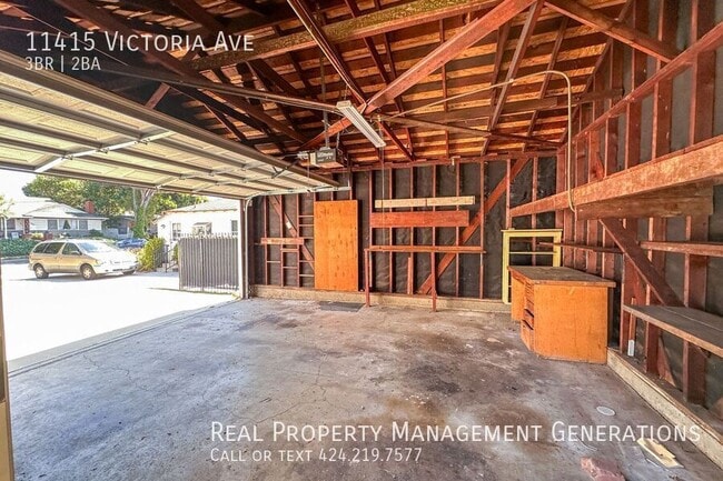 Building Photo - 11415 Victoria Ave