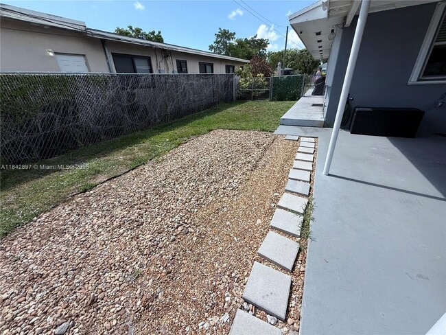 Building Photo - 2235 Coolidge