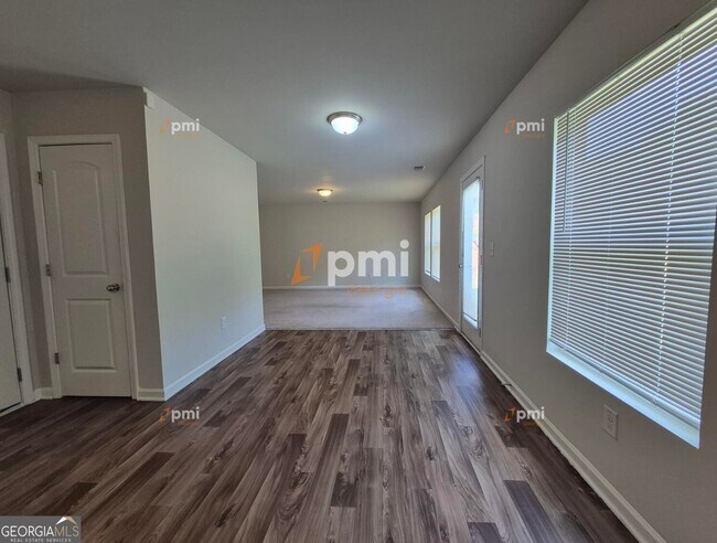Building Photo - 160 Kinsale Dr