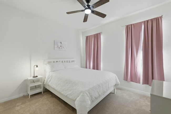 Building Photo - 5157 NW 43rd Ln Rd