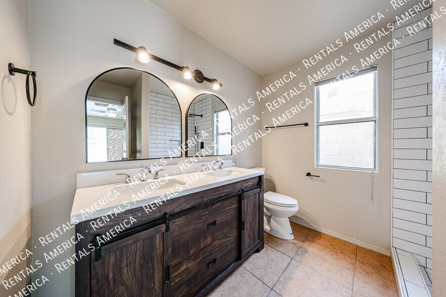 Building Photo - 23622 N 36th Dr