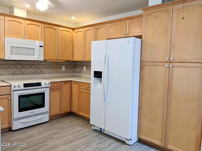 Building Photo - 7733 E Columbine Way