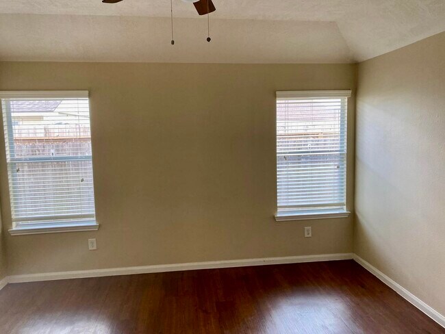 Building Photo - 3415 Maris Way