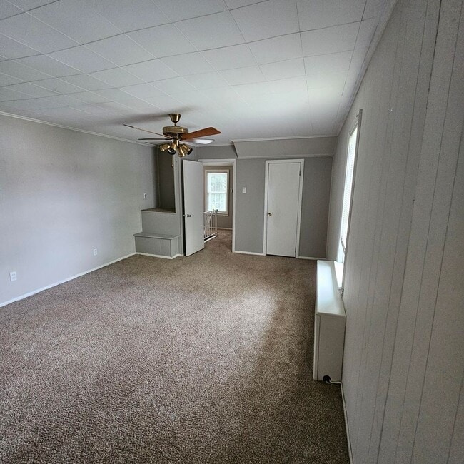 Building Photo - COMING SOON!!  Gorgeous 4 Bedroom Home in ...