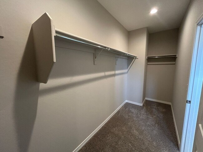 Building Photo - 17615 W San Juan Ave