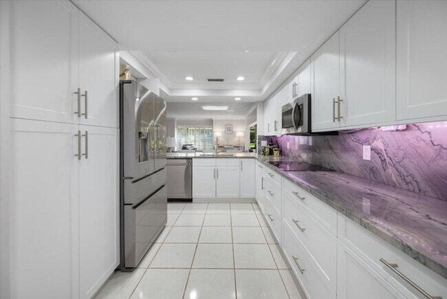 Primary Photo - 13400 Polo Rd W