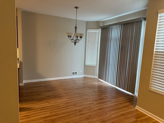 Building Photo - 1147 Heron Cir