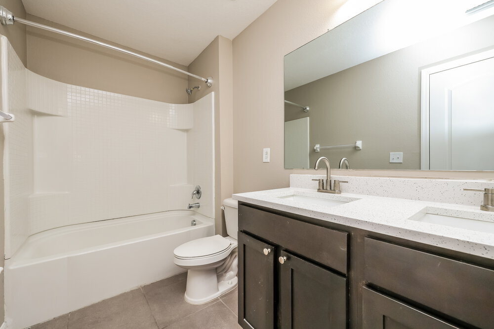 Building Photo - 10430 Whispering Hammock Dr