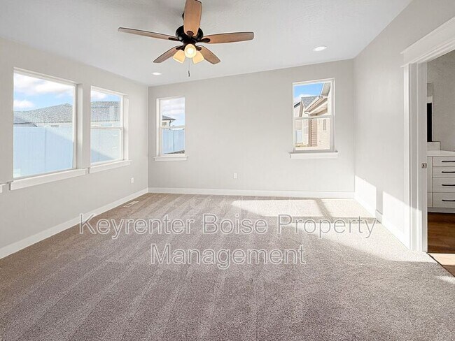 Building Photo - 4401 E Wedge St