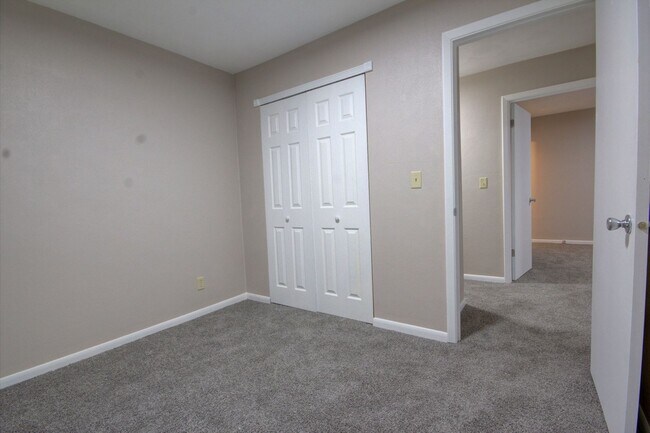 Building Photo - Renovated Orion Home