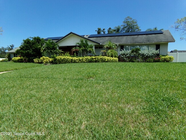Primary Photo - 1131 Glenham Dr NE