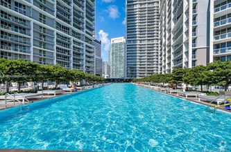 Building Photo - 495 Brickell Ave