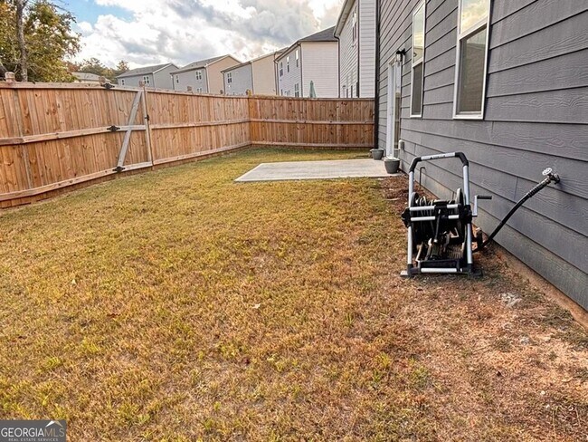 Building Photo - 110 Summit Pointe Ln