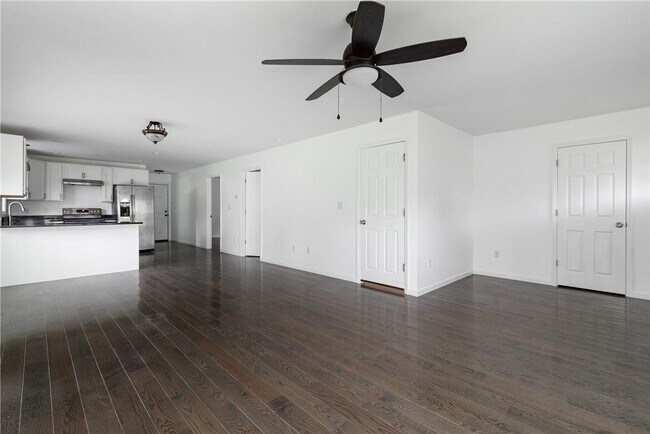 Building Photo - 80 W Dorsey Ln