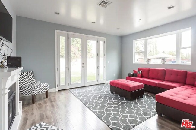 Building Photo - 7311 Gaviota Ave