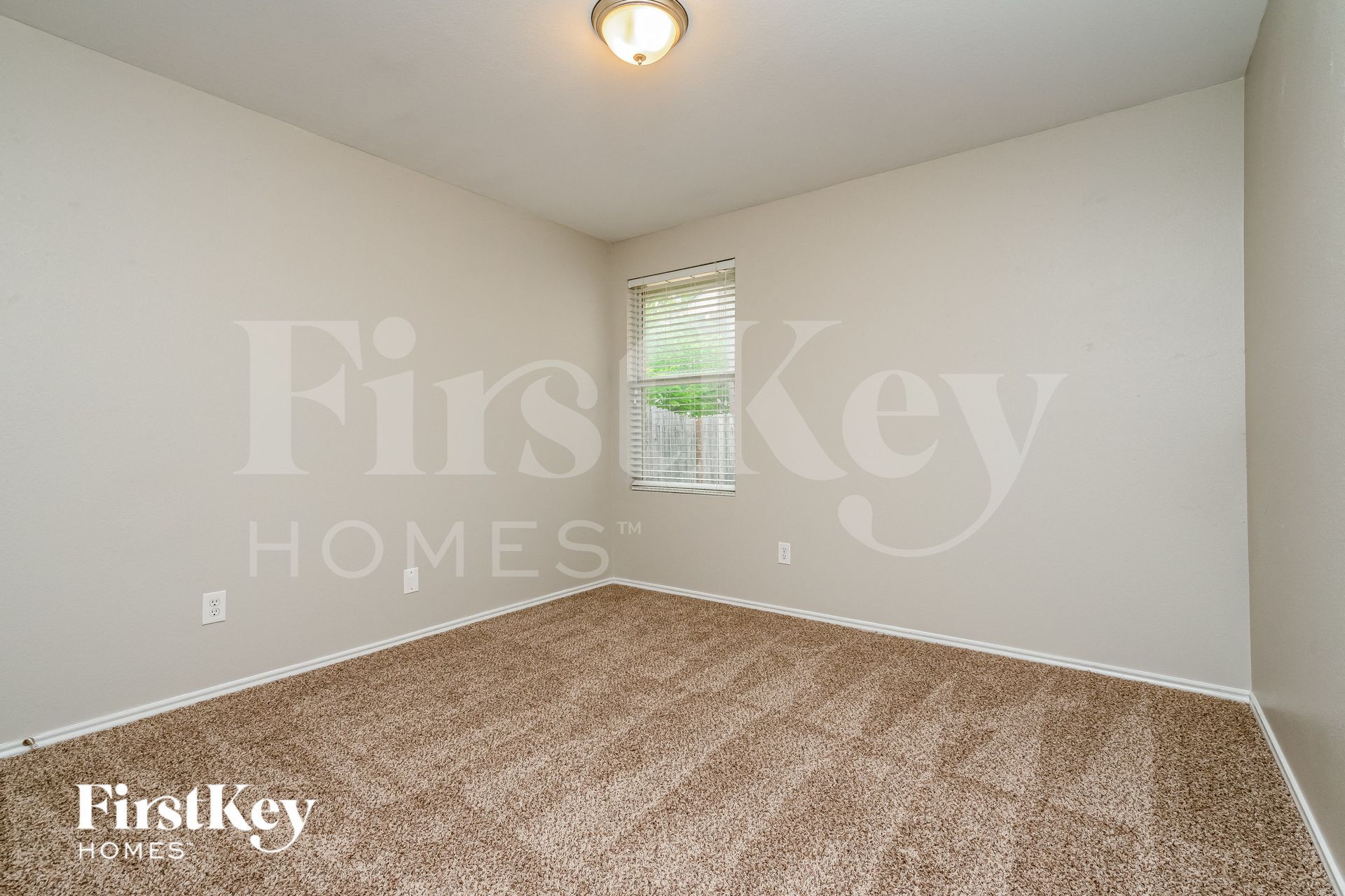 Building Photo - 3908 Windy Point Dr