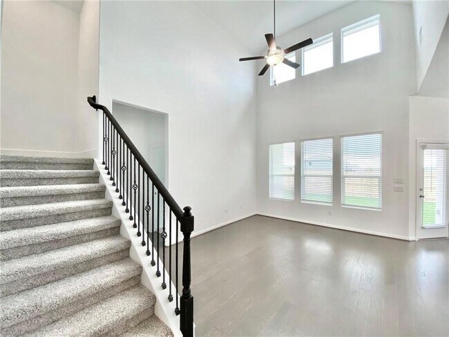 Building Photo - 1616 Cobblecrest Ln