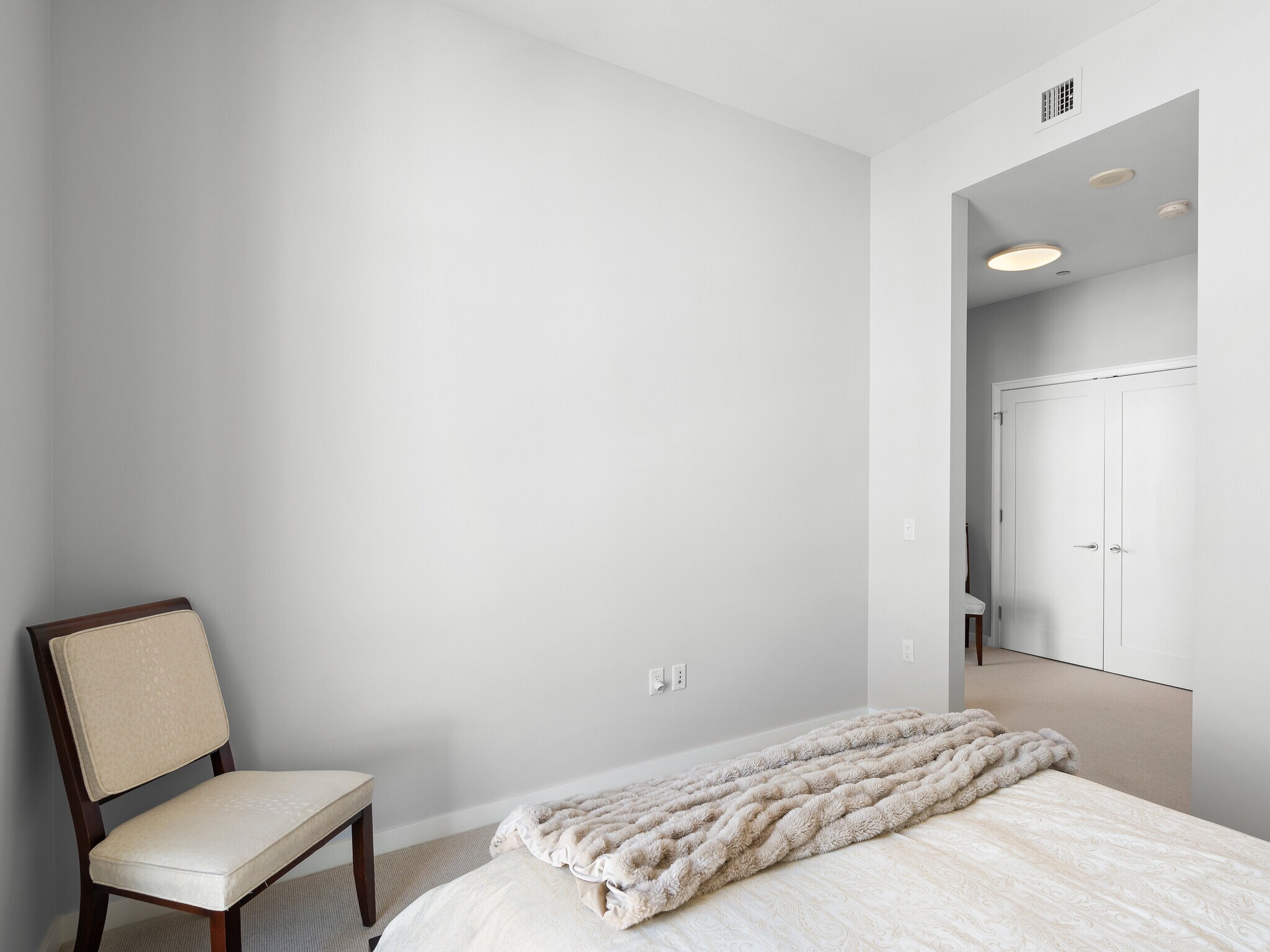 Building Photo - 1025 NW Couch St