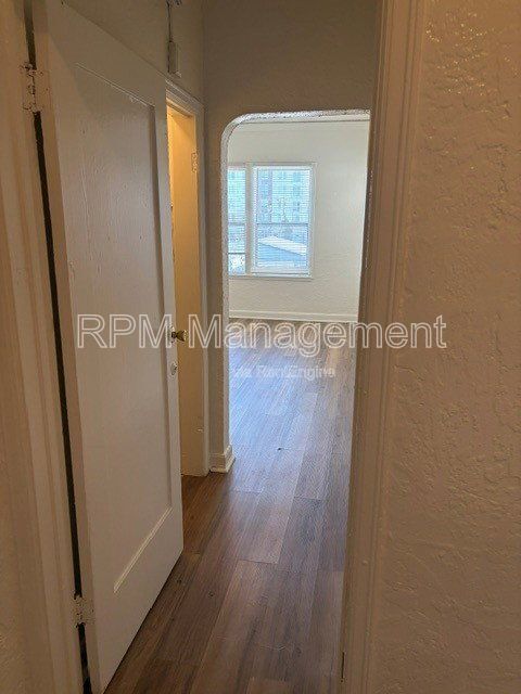 Building Photo - 1523 N McCadden Pl