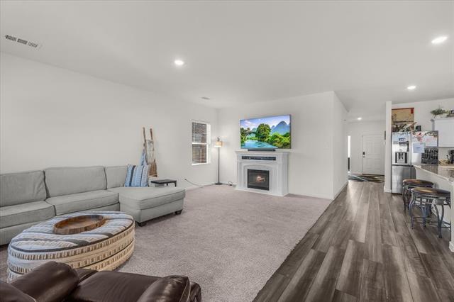 Building Photo - 4916 Knob Dr