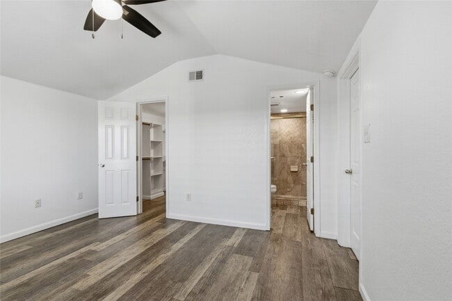 Building Photo - 5515 Avenue R