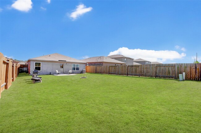 Building Photo - 20923 Solstice Point Dr