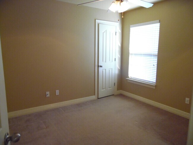 Building Photo - Great house in Bentonville