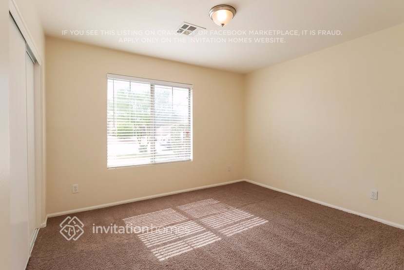 Building Photo - 3886 E Brighton Way