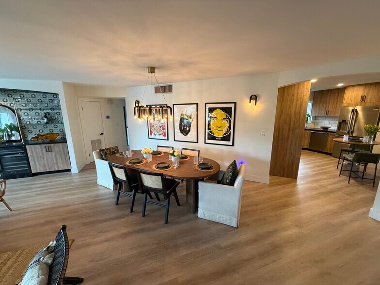 Building Photo - 818 SE 4th St