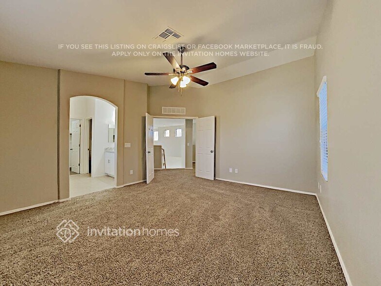 Building Photo - 16105 N 159th Dr