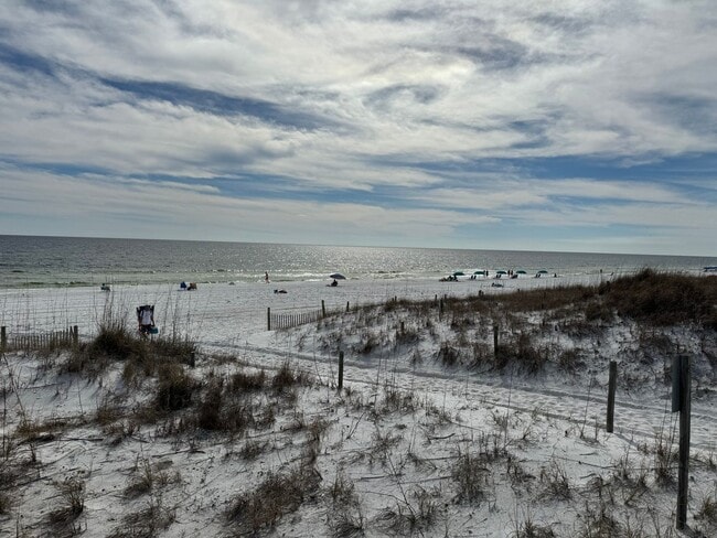 Building Photo - Furnished Townhome on Okaloosa Island