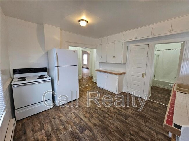 Building Photo - 2301 W Dean Ave