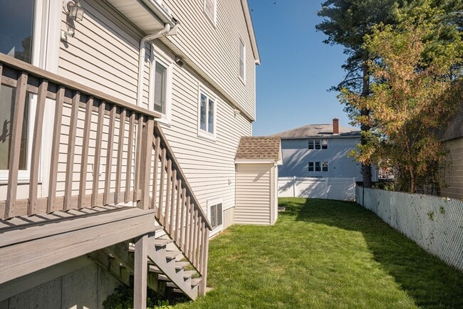 Building Photo - 194 Linwood Ave