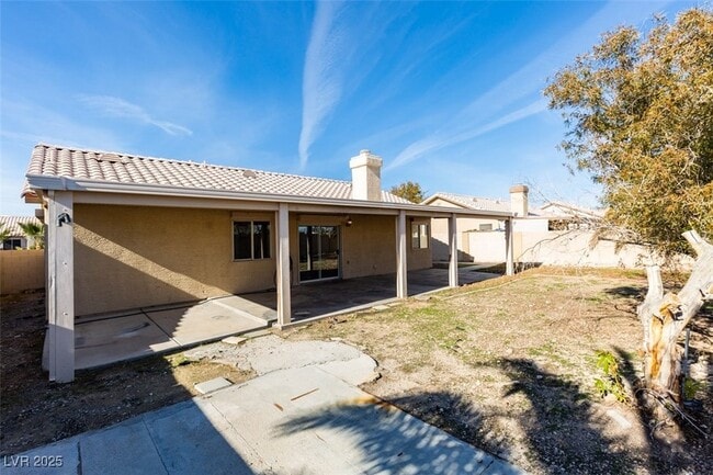 Building Photo - 5034 Lark Canyon Ct