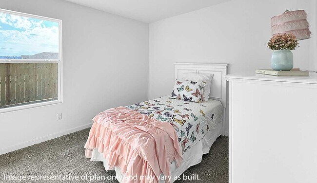 Building Photo - 3030 Loredo Ln